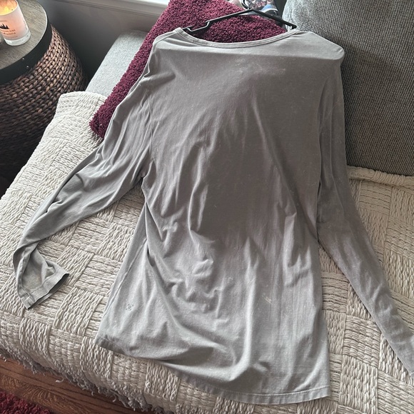 Men’s Large Lululemon Long Sleeve Shirt - Picture 2 of 5